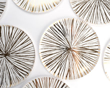 Load image into Gallery viewer, Radiance Gold Foil Dinner Paper Plates