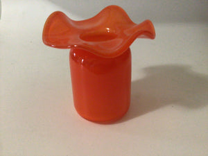 Ruffle Bud vase: Pink / Blown Glass / 5”x4”