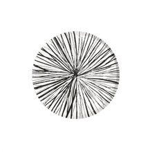 Load image into Gallery viewer, Radiance Black Dinner Paper Plates