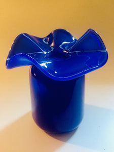 Ruffle Bud vase: Pink / Blown Glass / 5”x4”