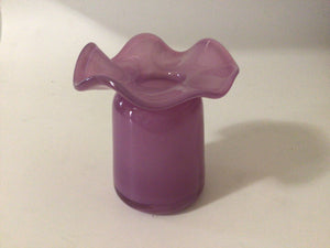 Ruffle Bud vase: Pink / Blown Glass / 5”x4”