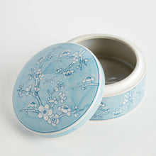 Load image into Gallery viewer, Monarch Empress Large Round Lidded Catchall Box