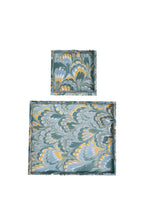 Load image into Gallery viewer, Nesting Scalloped Hand-Marbled Trays in Blue