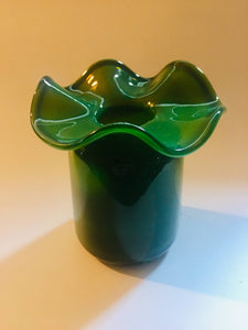 Ruffle Bud vase: Pink / Blown Glass / 5”x4”