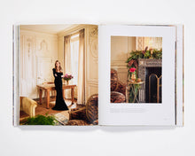 Load image into Gallery viewer, Aerin Lauder Living With Flowe