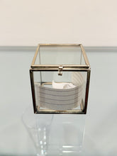 Load image into Gallery viewer, Golf Ball Display Case