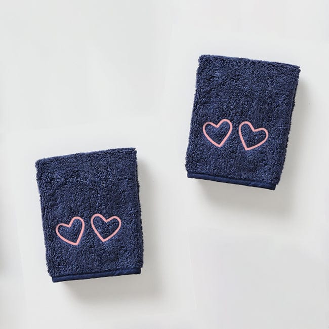 Weezie Make Up Towel Coral Hearts (Pair)