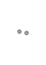 Load image into Gallery viewer, Blanc Bezel Studs