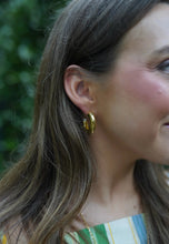 Load image into Gallery viewer, Petite Chunky Golden Hoops + Pearl