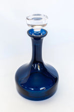 Load image into Gallery viewer, Vogue Decanters