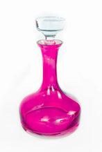 Load image into Gallery viewer, Vogue Decanters