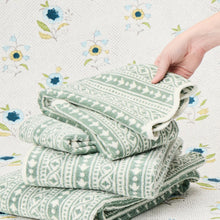 Load image into Gallery viewer, Leah O'Connell x Weezie Patterned Scallop Hand Towels (pair)