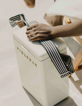 Load image into Gallery viewer, Drinks Box Swing Sling