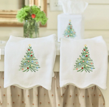 Load image into Gallery viewer, Holiday Tree Scallop Powder Bath Towel