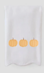 Scalloped Powder Bath Towels Pumpkins