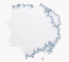 Load image into Gallery viewer, Wave 22" Dinner Napkins, Set of 4