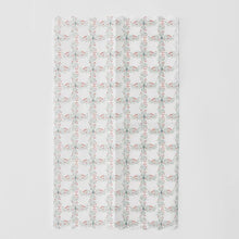 Load image into Gallery viewer, Linen-Like Paper Guest Towels in Wildberry