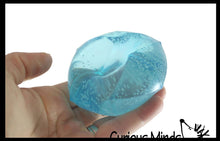 Load image into Gallery viewer, 1 Sugar Polyhedron Diamond Shaped Ball - Glow in the Dark Th