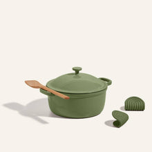Load image into Gallery viewer, Cast Iron Perfect Pot