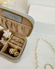 Load image into Gallery viewer, Suzie Jewelry Case