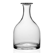 Load image into Gallery viewer, Classic Carafe