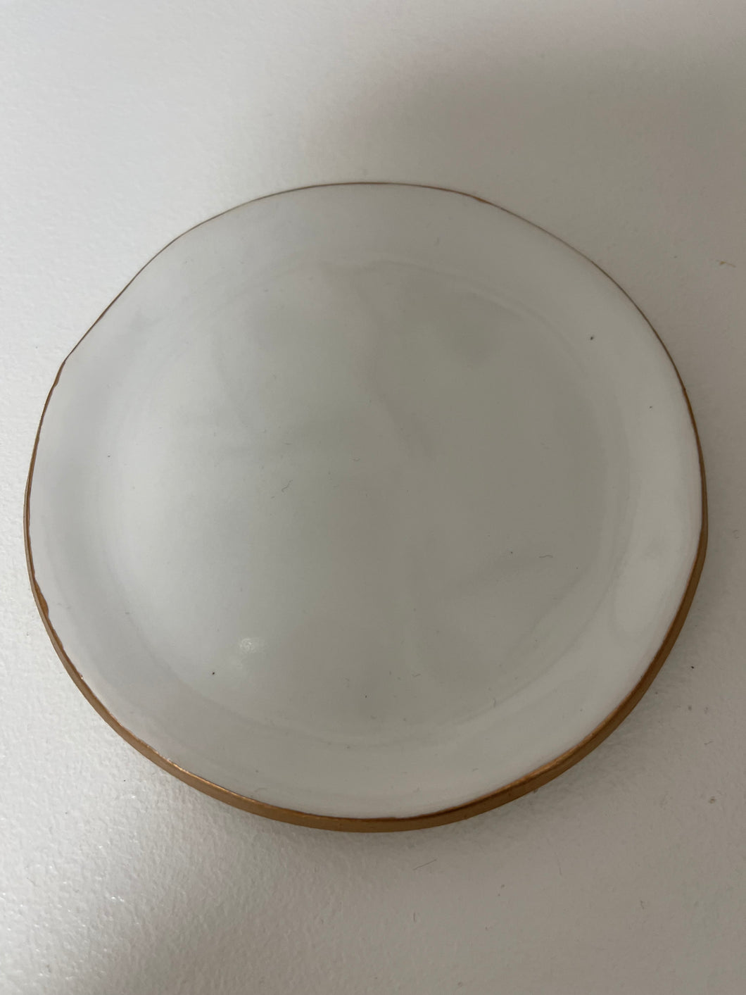 Ring Dish White w/ gold rim