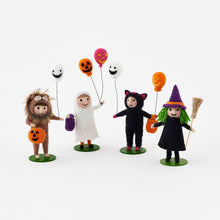 Load image into Gallery viewer, Wool Trick or Treaters