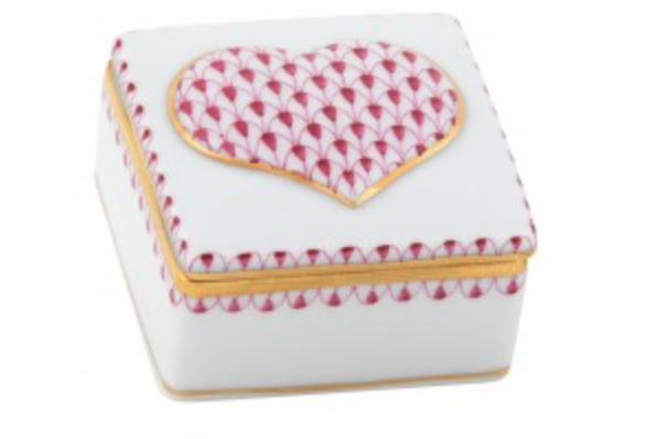 Embossed Heart Box - Pink