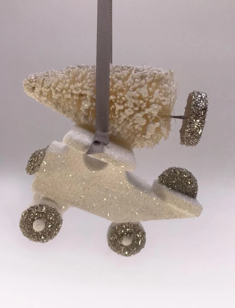 Airplane with Tree Ornament - White
