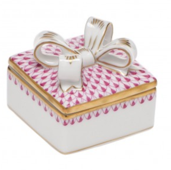 Box with Bow-Raspberry