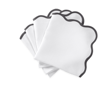 Load image into Gallery viewer, Scallop Edge Dinner Napkins - Set of 4